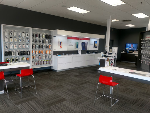 Cell Phone Store «Verizon Authorized Retailer, TCC», reviews and photos, 7656 160th St W, Lakeville, MN 55044, USA