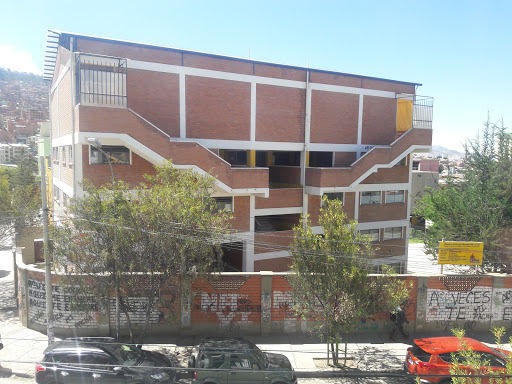 Colegio Hugo Dávila