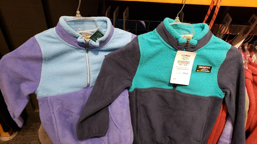 Clothing Store «L.L. Bean Outlet», reviews and photos, 31 Gusabel Ave, Nashua, NH 03063, USA