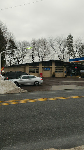 Auto Repair Shop «Mulloys Automotive», reviews and photos, 26 S Newtown Street Rd, Newtown Square, PA 19073, USA