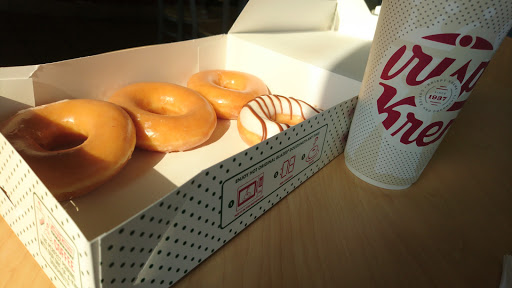 Bakery «Krispy Kreme Doughnuts», reviews and photos, 2600 S Cooper St, Arlington, TX 76015, USA