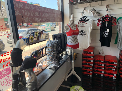 Recreation Center «Pole to Pole Fitness, LLC», reviews and photos, 80 Main St, Woodbridge, NJ 07095, USA