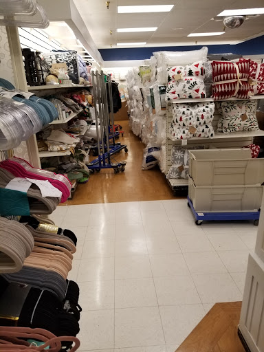 Department Store «Marshalls», reviews and photos, 3256 Silas Creek Pkwy, Winston-Salem, NC 27103, USA