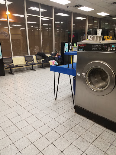 Laundromat «Super Clean Laundry», reviews and photos, 2435 S 24th St, Philadelphia, PA 19145, USA