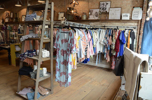 Boutique «Plush Boutique», reviews and photos, 513 7th St, Charleston, IL 61920, USA