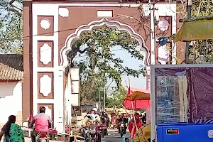 Kamani Gate image