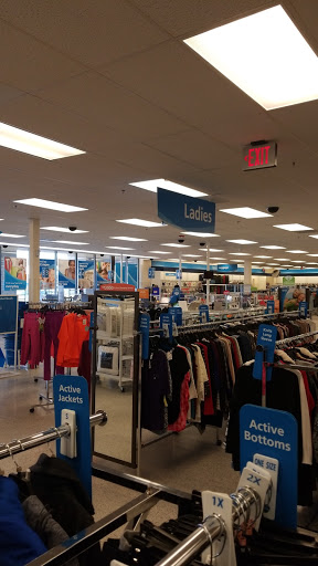 Clothing Store «Ross Dress for Less», reviews and photos, 581 Roosevelt Rd, Glen Ellyn, IL 60137, USA