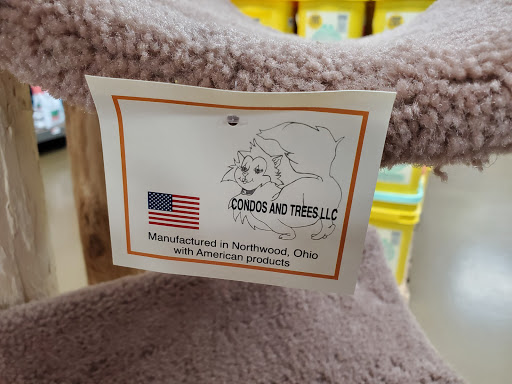 Pet Supply Store «Pet Supplies Plus», reviews and photos, 1791 W Columbia Ave, Battle Creek, MI 49015, USA