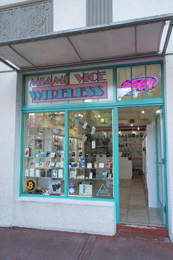 Cell Phone Store «Hotline Bling Wireless», reviews and photos, 829 Washington Ave, Miami Beach, FL 33139, USA