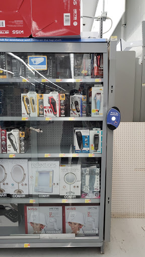 Clothing Store «Hollister Co. Outlet», reviews and photos, 4015 S Interstate Hwy 35, San Marcos, TX 78666, USA