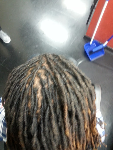 Barber Shop «Bladez Barber Shop», reviews and photos, 1100 Bridgewood Dr, Fort Worth, TX 76112, USA