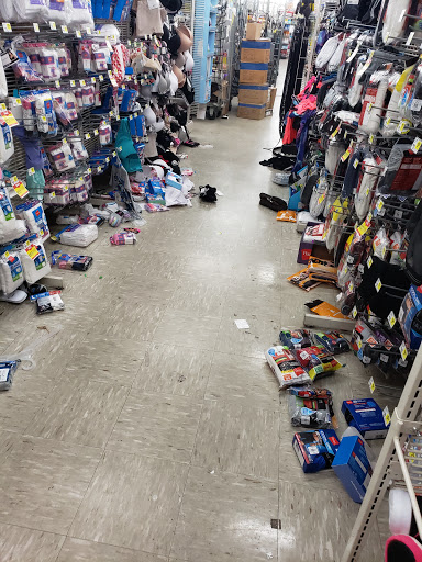 Discount Store «Dollar General», reviews and photos, 925 N Park Dr, Evansville, IN 47710, USA