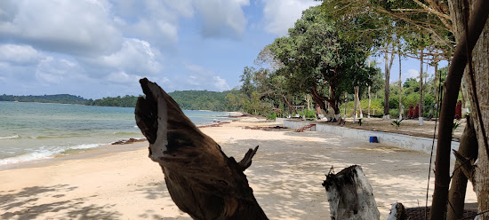 Sampoch Island Beach
