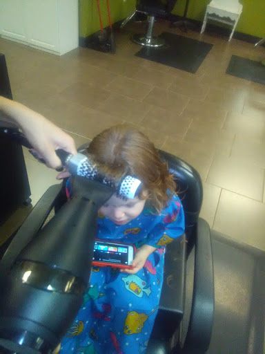 Beauty Salon «Salon De Cheveux», reviews and photos, 790 N Estrella Pkwy # B, Goodyear, AZ 85338, USA