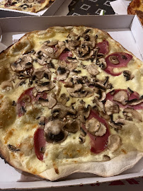 Plats et boissons du Pizzeria LE CAMION A PIZZAS à Noyal-sur-Vilaine - n°4
