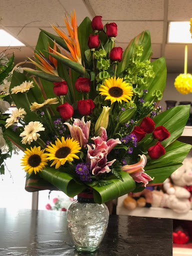 Florist «Rodriguez Flower Shop», reviews and photos, 120 N 10th St, McAllen, TX 78501, USA