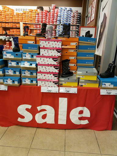 Shoe Store «Famous Footwear», reviews and photos, 32 Main Ave, Clifton, NJ 07014, USA