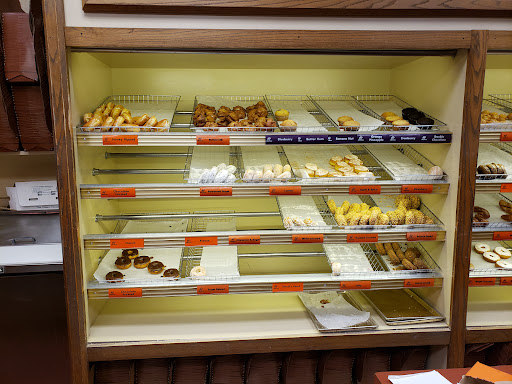 Donut Shop «Jolly Pirate Donuts», reviews and photos, 6689 E Main St, Reynoldsburg, OH 43068, USA