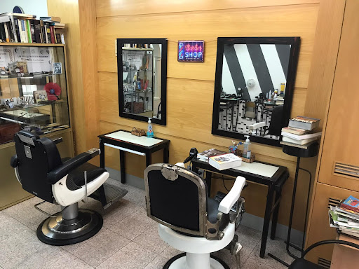 J.Cardenas Pelukeros. Barber Shop en Jaén, Jaén