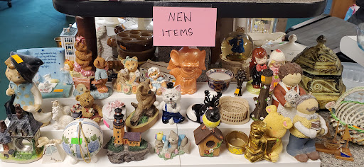 Thrift Store «Life Center Thriftshop», reviews and photos, 6331 6th Ave, Tacoma, WA 98406, USA