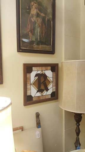 Thrift Store «New Elephant Resale Shop Of Chicago, NFP», reviews and photos, 2325 N Clark St, Chicago, IL 60614, USA