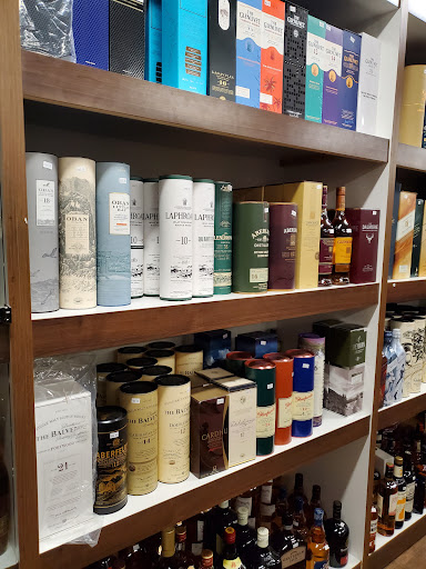 Wine Store «Gourmet Wine & Spirits», reviews and photos, 300 S Grand Ave LP110, Los Angeles, CA 90071, USA