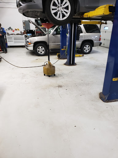 Auto Repair Shop «Advanced Repair Inc», reviews and photos, 27 16th Ave S, St Cloud, MN 56301, USA