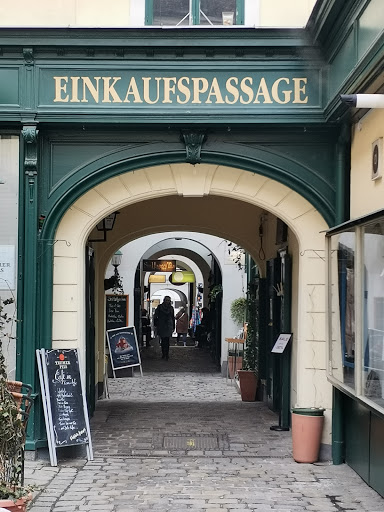 Poster shops in Vienna