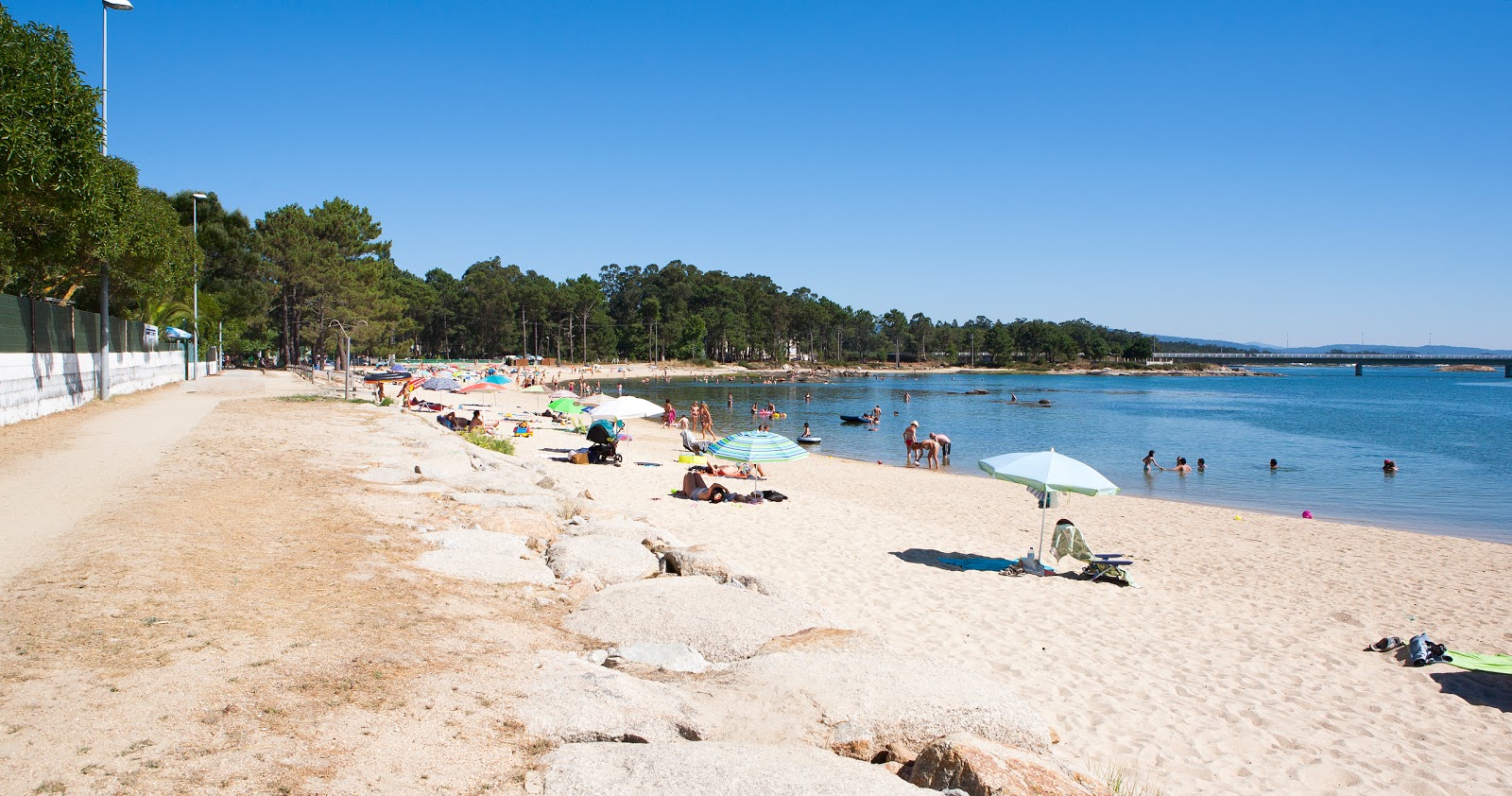 Foto von Terron beach mit sehr sauber Sauberkeitsgrad