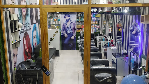 Style & Look's Unisex Salon