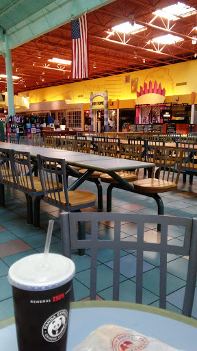 Outlet Mall «St. Louis Outlet Mall», reviews and photos, 5555 St.Louis Mills Blvd, Hazelwood, MO 63042, USA