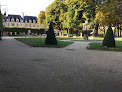 Cour et Jardin de l'Hôtel de Sully Paris