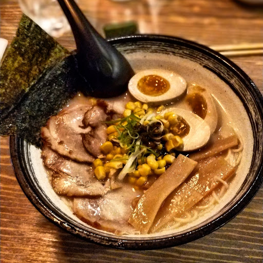 Takumi Sushi Ramen&Lounge