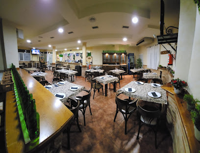 Hostal Restaurante Casa Fran - C. Ángel, 18, 45690 La Pueblanueva, Toledo, Spain