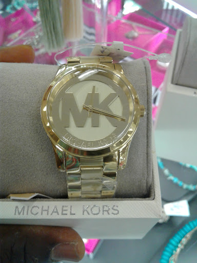 Department Store «T.J. Maxx», reviews and photos, 5 Main St, East Hartford, CT 06118, USA