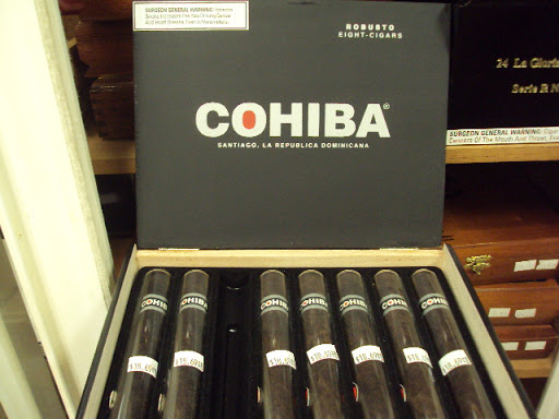 Tobacco Shop «Tobacco Town», reviews and photos, 17108 Fort St, Riverview, MI 48193, USA