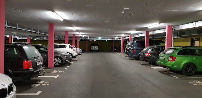 Kommentare und Rezensionen über Parking Tuchmacherstrasse