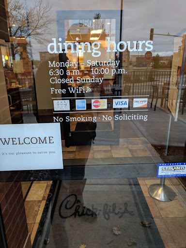 Fast Food Restaurant «Chick-fil-A», reviews and photos, 950 N Elmhurst Rd, Mt Prospect, IL 60056, USA