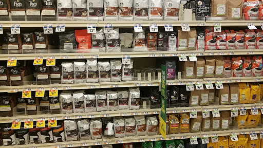 Grocery Store «Giant Food Stores», reviews and photos, 550 Lancaster Ave, St Davids, PA 19087, USA