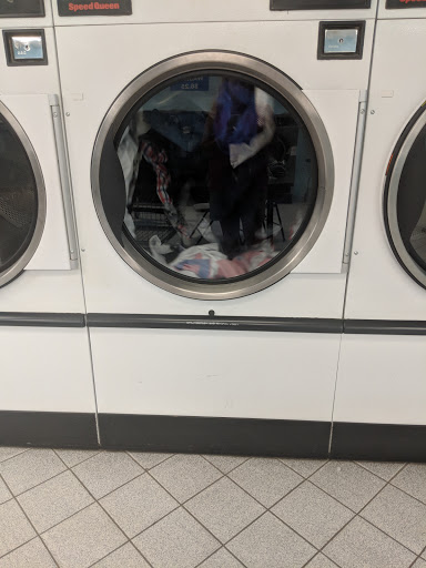 Laundromat «5 Corners Laundry», reviews and photos, 12 Park St, Essex Junction, VT 05452, USA
