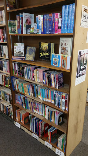 Christian Book Store «Baker Book House Co», reviews and photos, 2768 E Paris Ave SE, Grand Rapids, MI 49546, USA