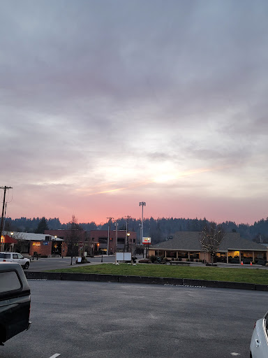 Grocery Store «Harvest Market Estacada», reviews and photos, 280 N Broadway St, Estacada, OR 97023, USA