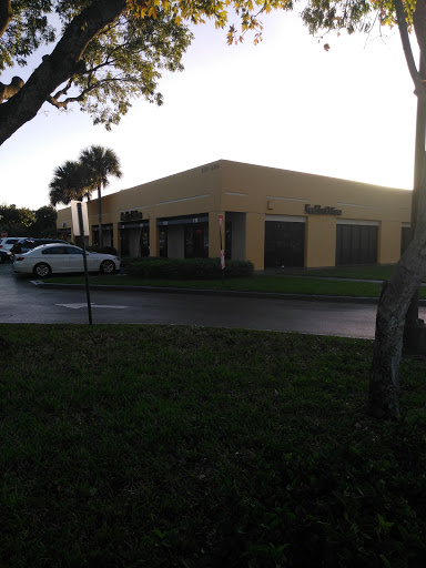 Print Shop «FedEx Office Print & Ship Center», reviews and photos, 2200 N University Dr, Coral Springs, FL 33071, USA