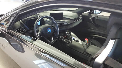 BMW Dealer «BMW of Milwaukee North», reviews and photos, 5990 N Green Bay Ave, Glendale, WI 53209, USA