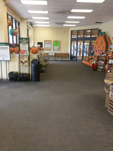 Grocery Store «Lowes Foods on South College Road», reviews and photos, 341 S College Rd #37, Wilmington, NC 28403, USA