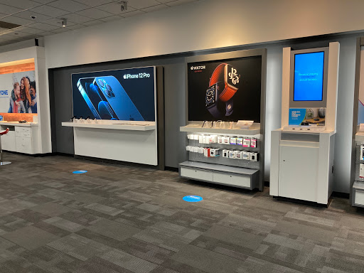 Cell Phone Store «AT&T», reviews and photos, 9039 Southside Blvd Suite 200, Jacksonville, FL 32256, USA