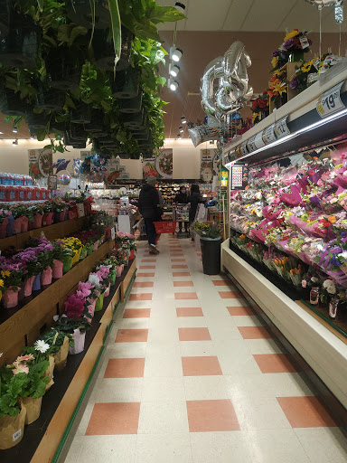 Grocery Store «Market Basket», reviews and photos, 400 Somerville Ave, Somerville, MA 02143, USA