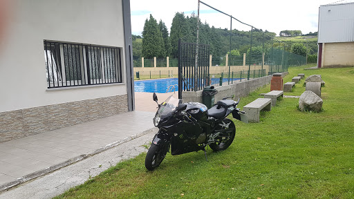 Piscina Municipal en Boal, Asturias
