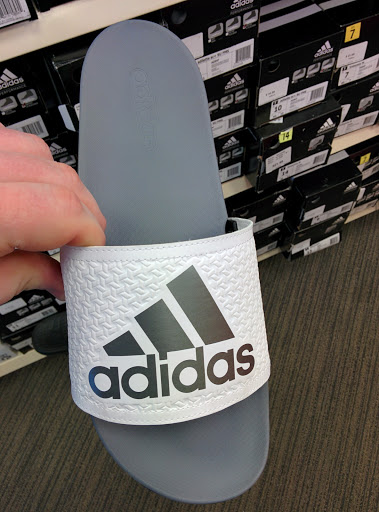 Shoe Store «Famous Footwear», reviews and photos, 2937 Taylor Rd Ext, Reynoldsburg, OH 43068, USA