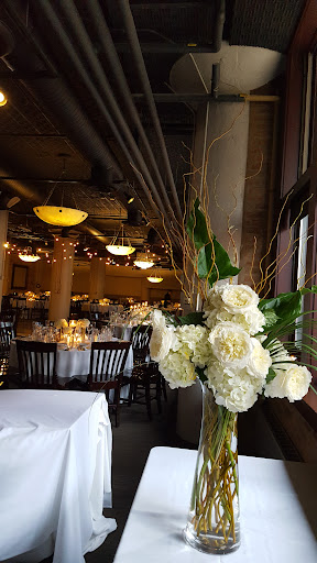 Florist «Buss Flower Shop», reviews and photos, 322 N Milwaukee Ave, Libertyville, IL 60048, USA